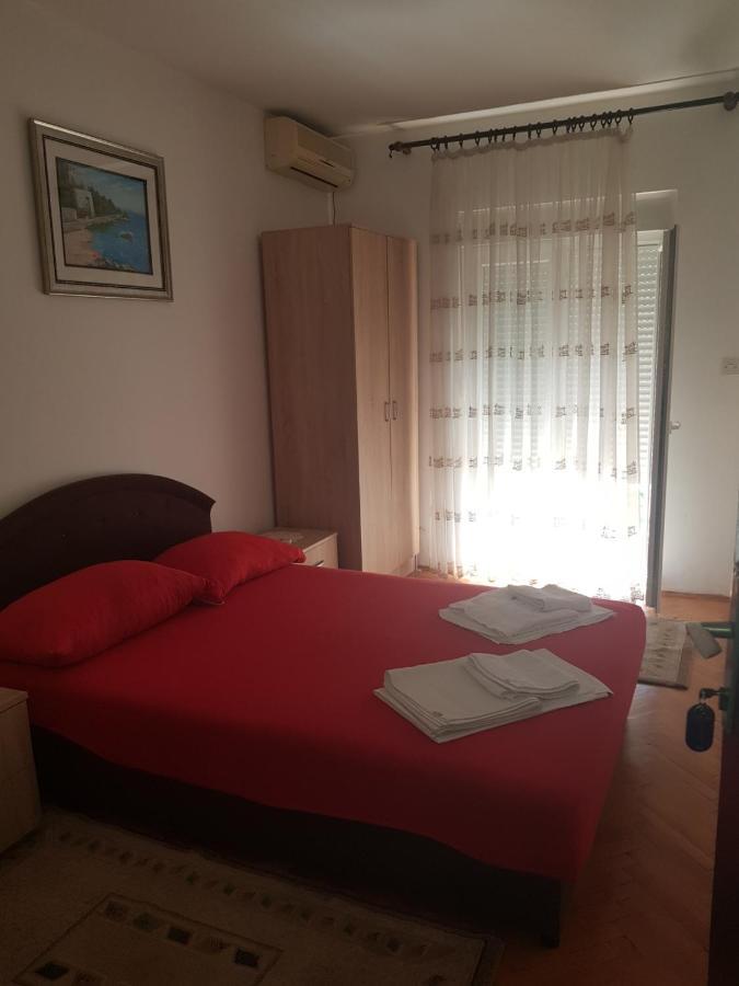 Sobe I Apartmani Marovic Petrovac Buitenkant foto