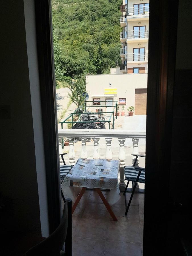 Sobe I Apartmani Marovic Petrovac Buitenkant foto