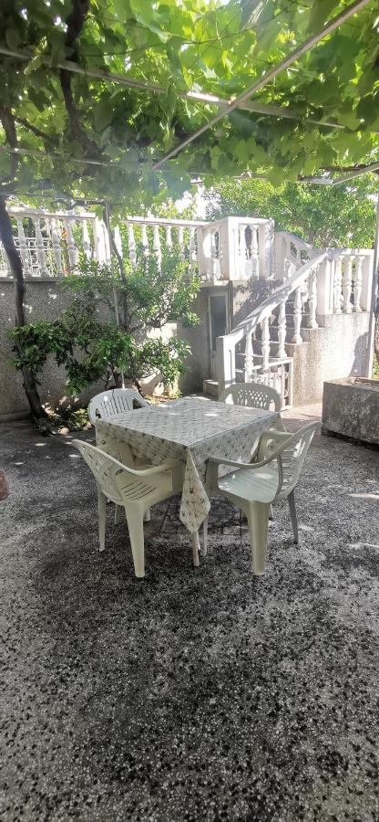 Sobe I Apartmani Marovic Petrovac Buitenkant foto
