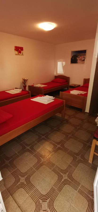 Sobe I Apartmani Marovic Petrovac Buitenkant foto