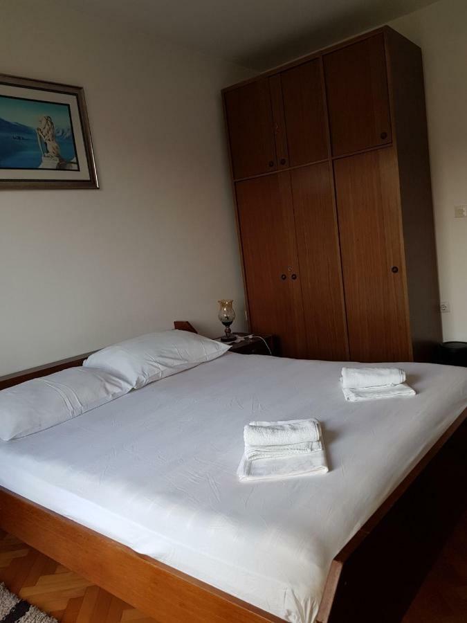 Sobe I Apartmani Marovic Petrovac Buitenkant foto