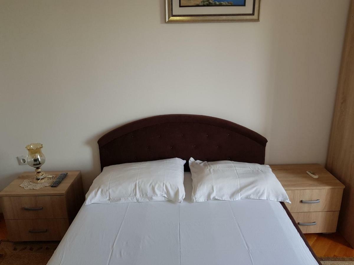 Sobe I Apartmani Marovic Petrovac Buitenkant foto